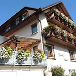 Gaestehaus Und Baechle Πανσιόν Bad Peterstal-Griesbach