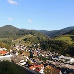 Gaestehaus Und Baechle Πανσιόν 4*