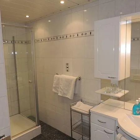 Gaestehaus Und Ferienwohnung Baechle Guest house 4*